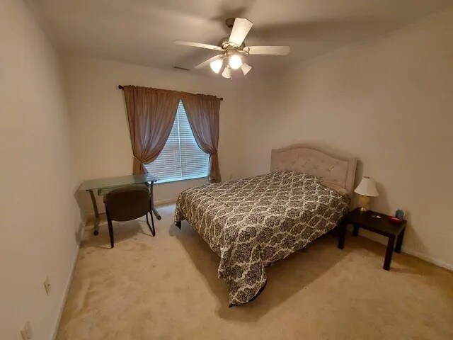 Building Photo - 2401 Memory Ridge Dr