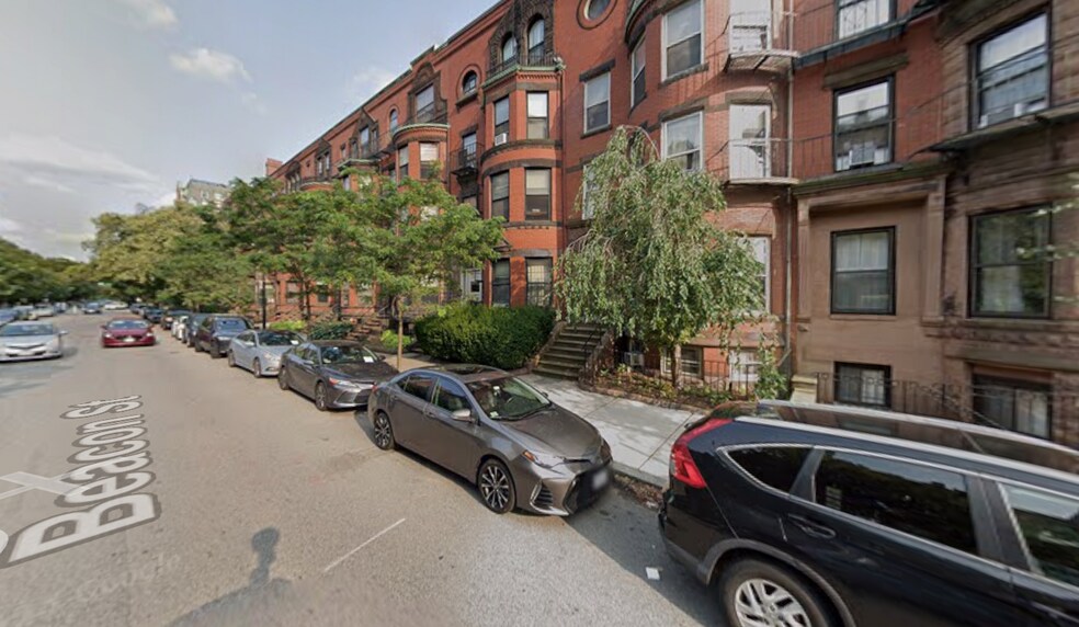 Building Photo - 529 Beacon St