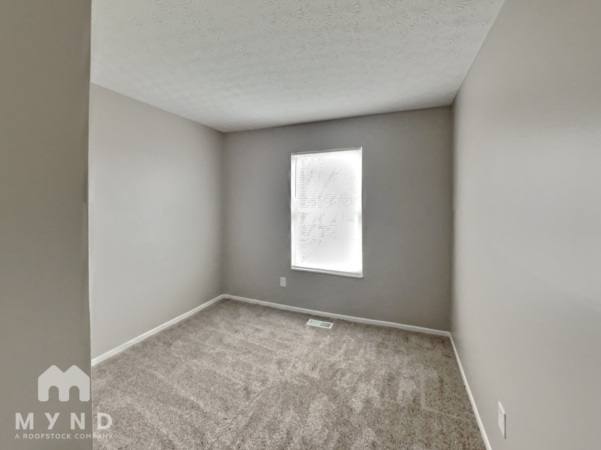 Building Photo - 3949 Dunne Dr