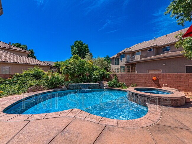 Building Photo - 2478 E Springs Dr