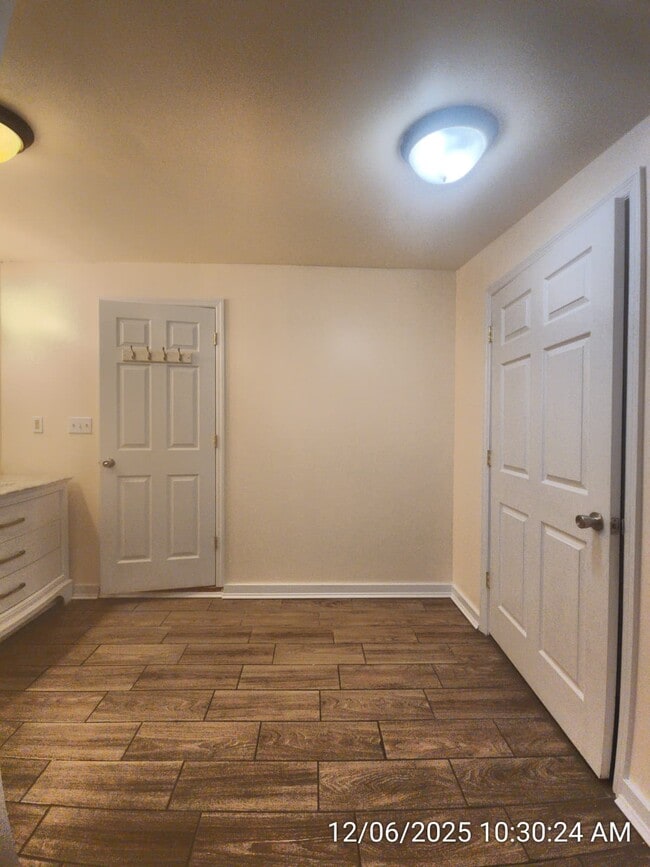 Building Photo - 2149 Texas Ave