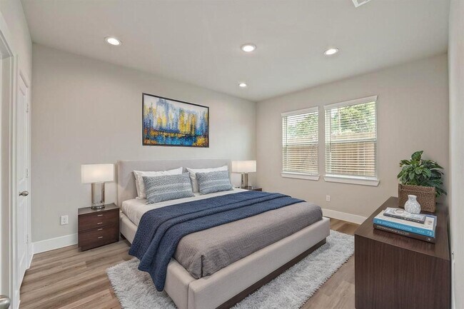 Building Photo - 9016 Lonestar Creekbend Ln