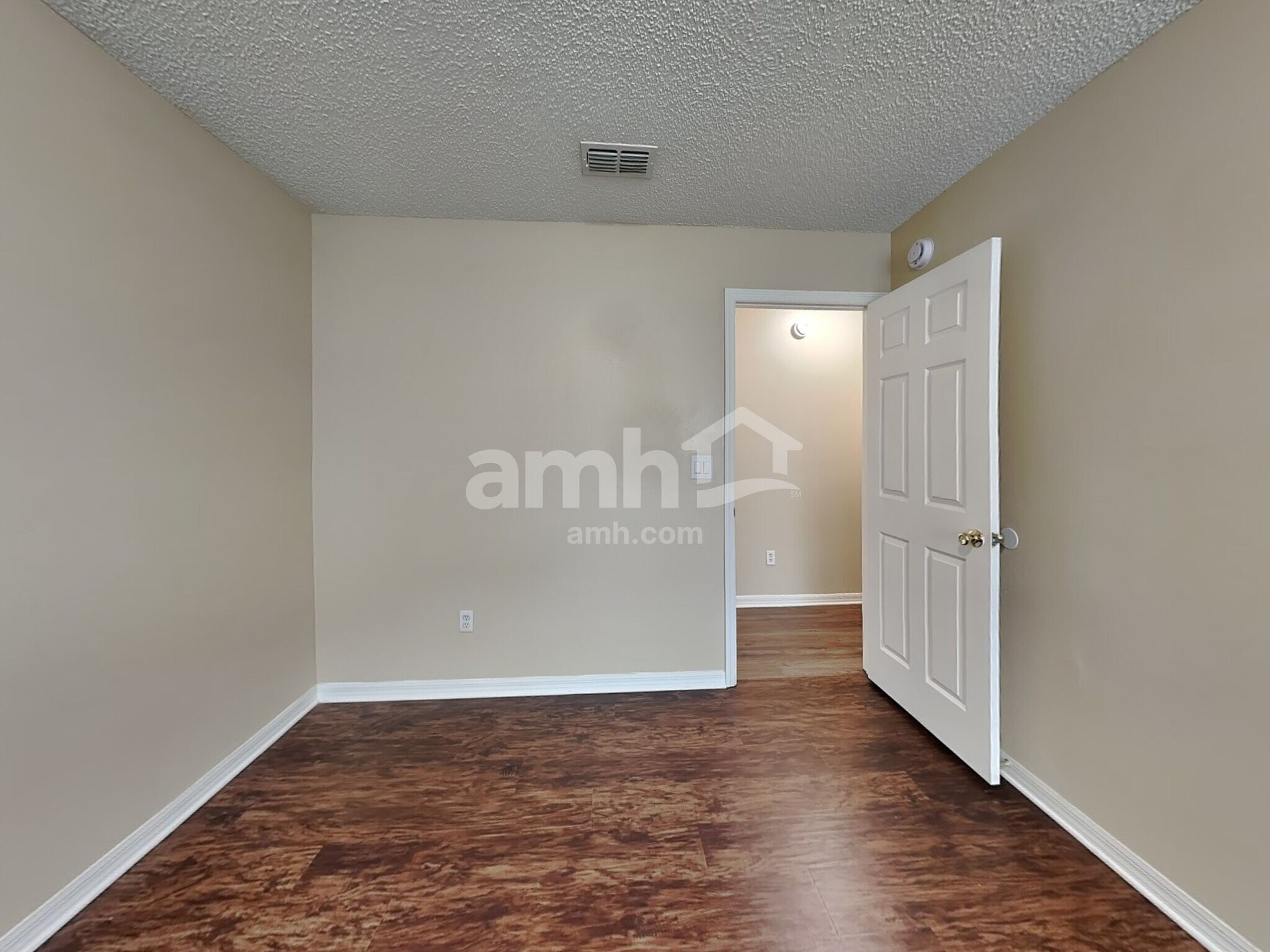 Building Photo - 10191 Wood Dove Way