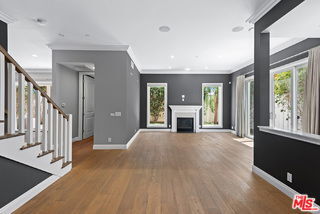 Building Photo - 1510 S Carmelina Ave