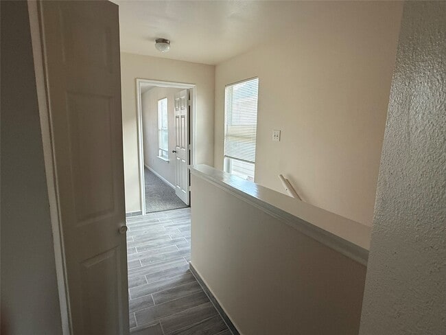 Building Photo - 6410 Waldron Dr