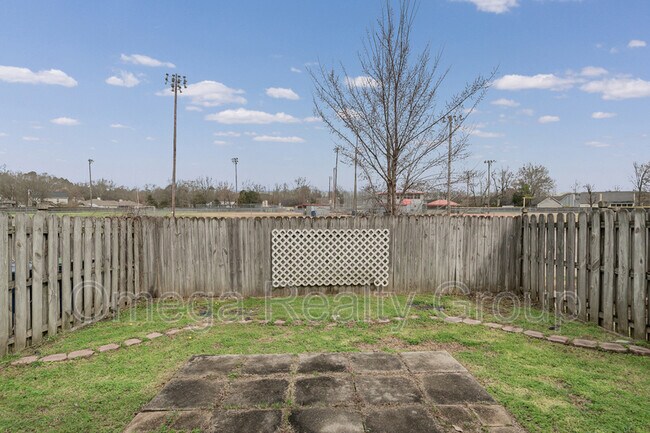 Building Photo - 1434 Amberley Woods Cv