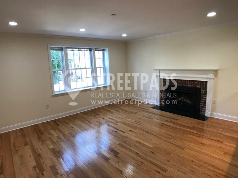 Building Photo - 55 Langdon St