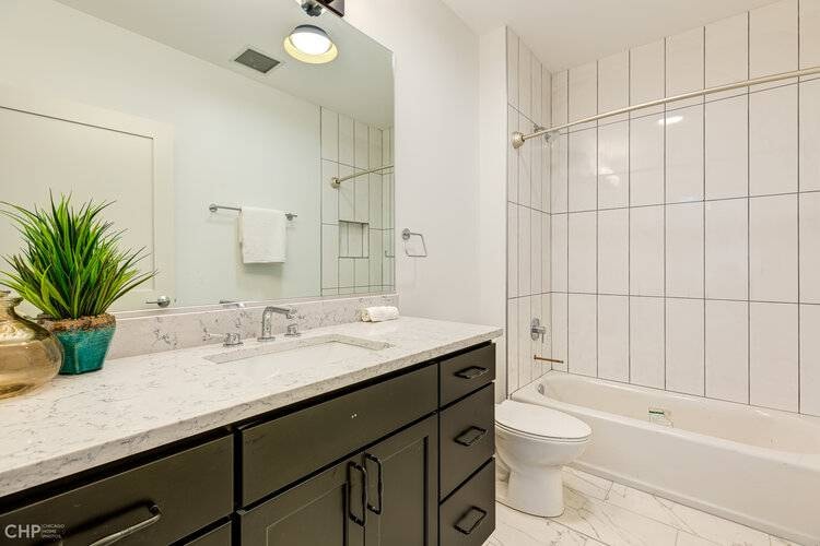 Building Photo - 2720 N Spaulding Ave