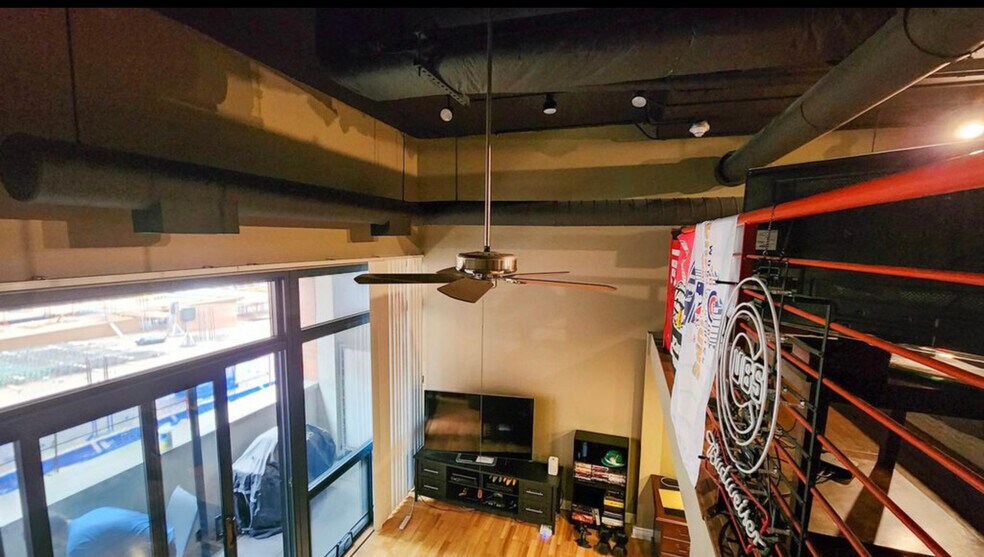 Building Photo - 211 E Ohio St