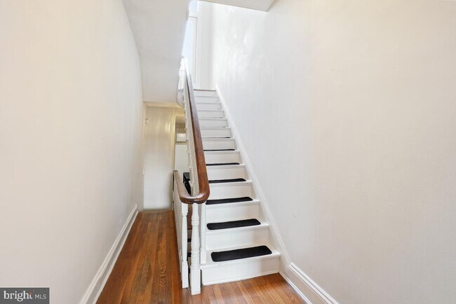 Building Photo - 1339 T St NW