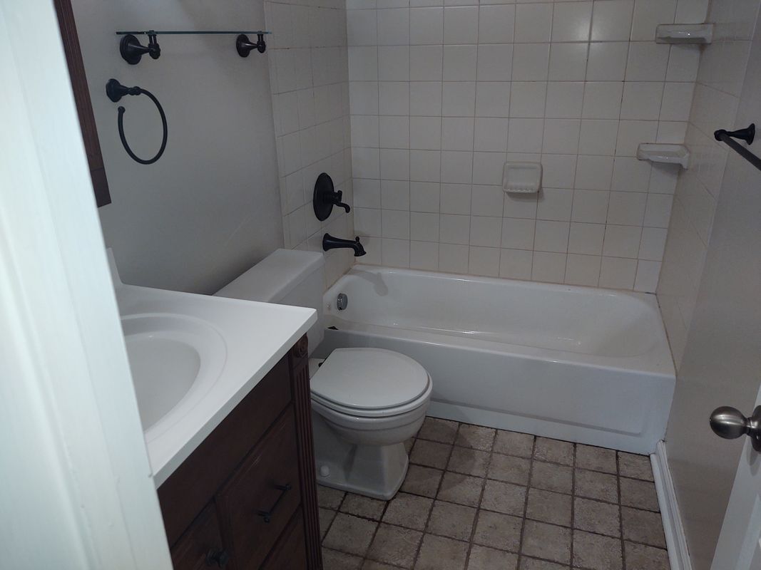 Building Photo - 1921 Shepherds Gate