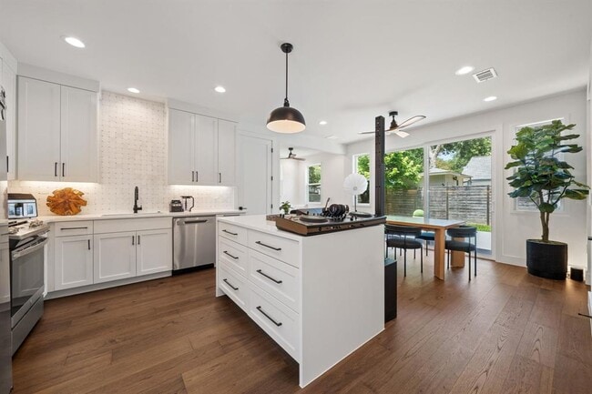 Building Photo - 2609 Willow St