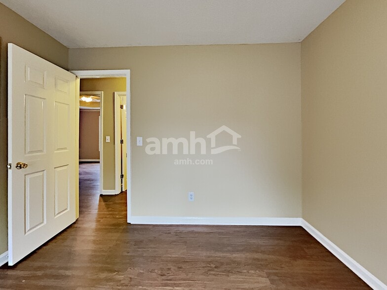 Building Photo - 5135 Thorin Oak Cir