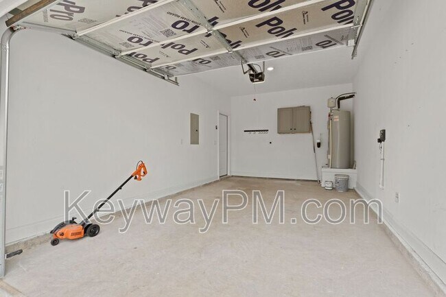 Building Photo - 837 Elsie Dr