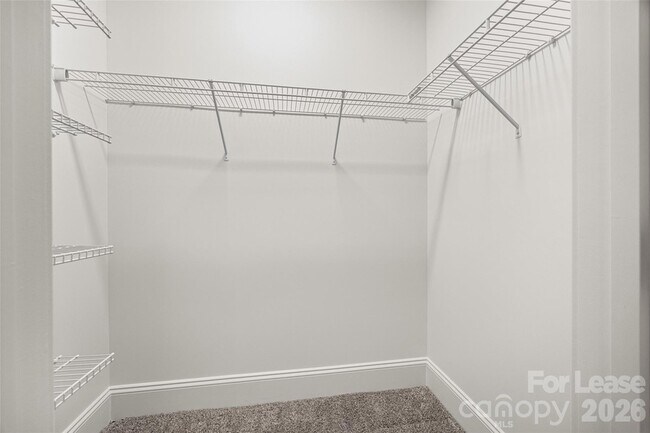 Building Photo - 706 Kingsley Way