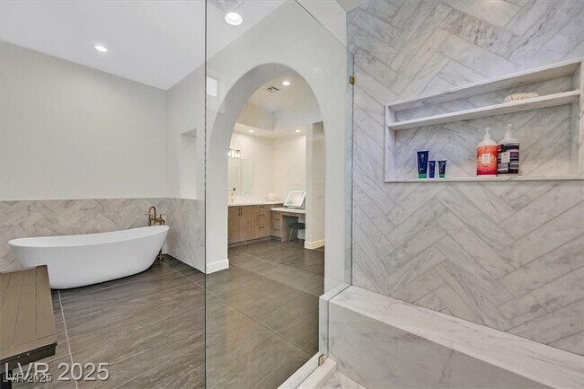 Building Photo - 11906 Port Labelle Dr