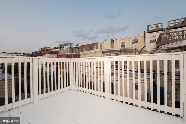 Building Photo - 811 N Judson St