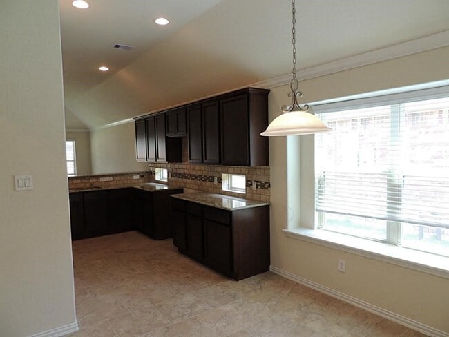 Building Photo - 3611 Kent Springs Ct