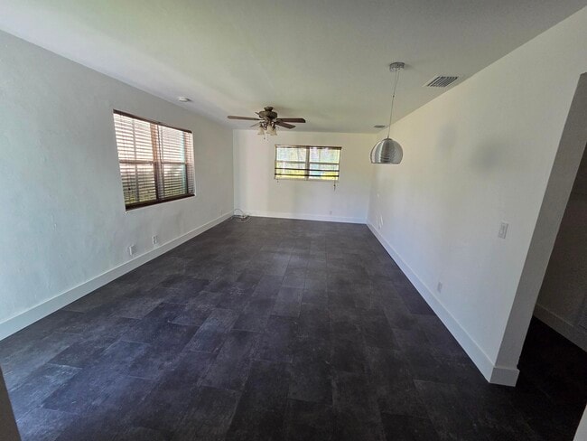 Building Photo - 2645 Old Donald Ross Rd