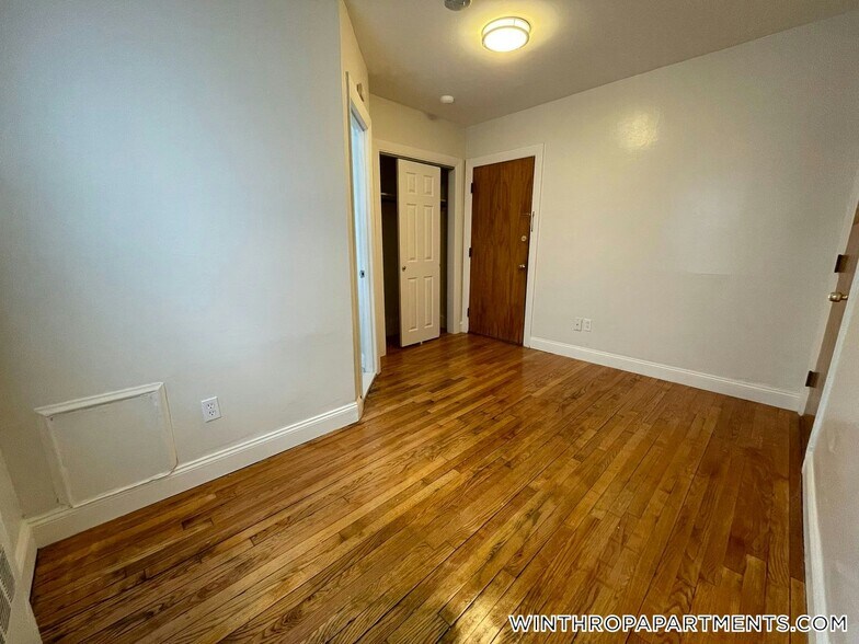 Building Photo - 90 Winthrop Shore Dr