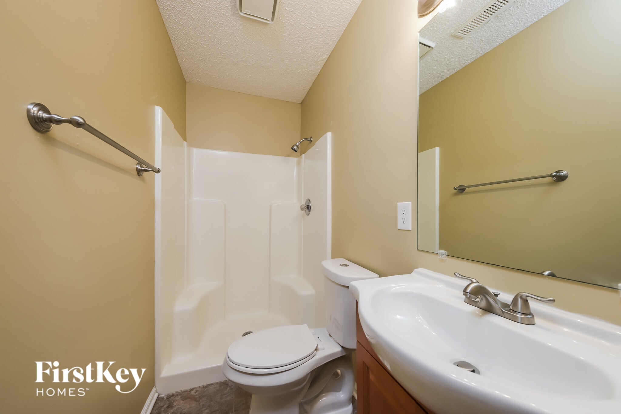 Building Photo - 160 Rhyne Ct