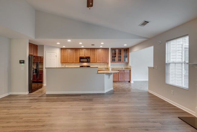 Building Photo - 2609 Jordan Ridge Dr