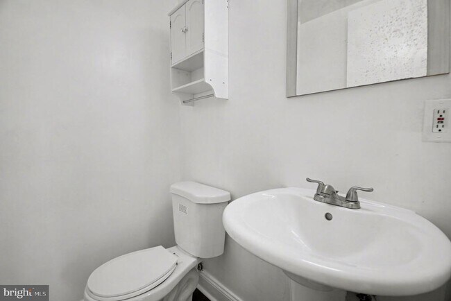 Building Photo - 14113 Morrison Ct