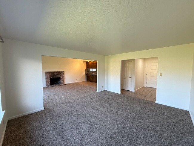 Building Photo - Single story home located in the Stonewood neighborhood!