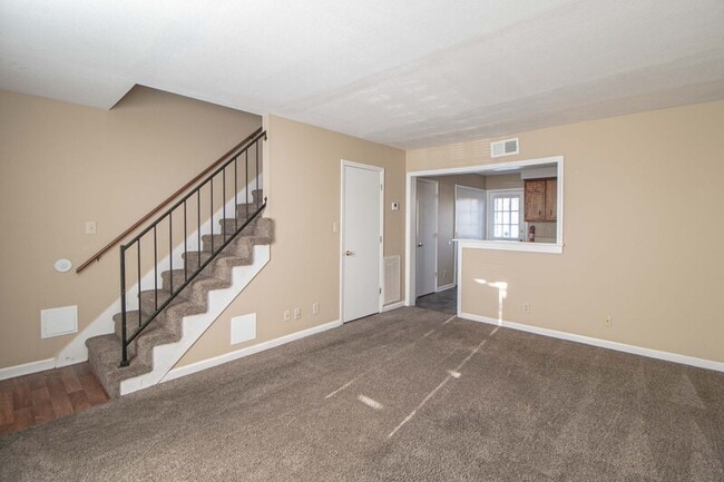 Building Photo - 363 Peabody Dr