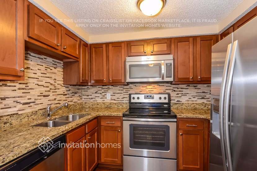 Building Photo - 8509 Hepp St