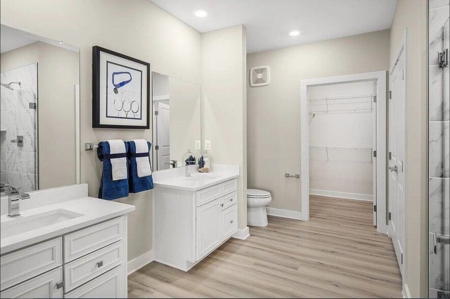 Building Photo - 12880 Mosaic Pk Wy