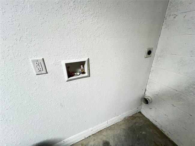 Building Photo - 83 Guava Pass