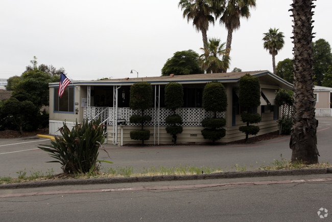 Building Photo - Capistrano Terrace