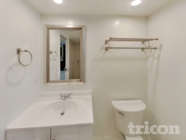 Building Photo - 2613 N 89th Dr