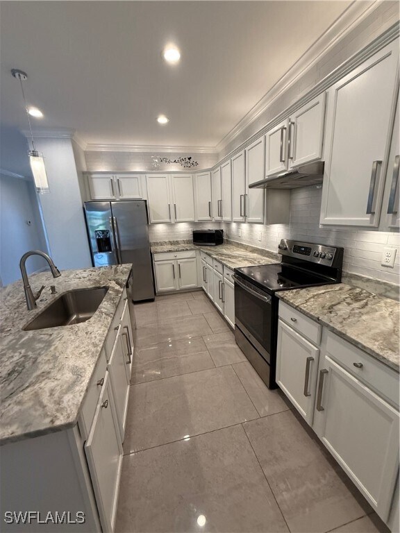 Building Photo - 9317 Woodhurst Dr