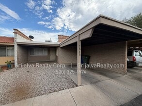 Building Photo - 2 Bedroom, 2 Bath Townhouse for Rent   (Stone/Roger)