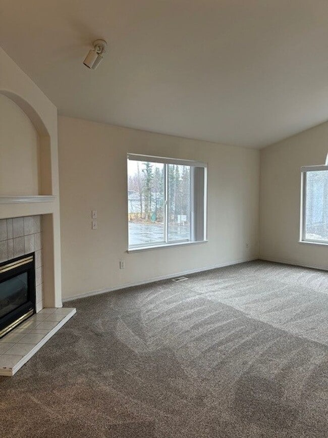 Building Photo - Tranquil Cul-de-Sac Charm: Inviting 3BR, 2BA Home in South Anchorage