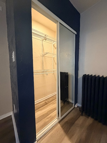 Building Photo - 827 E 100 S