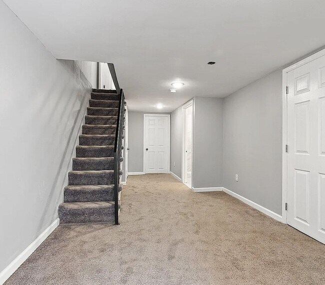 Building Photo - 1754 Georges Ln