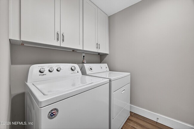 Building Photo - 11048 Stutz Ct