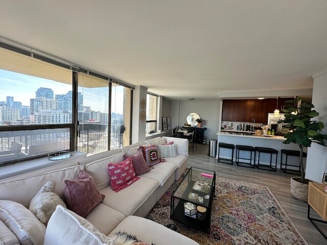 Building Photo - 1360 N Sandburg Ter