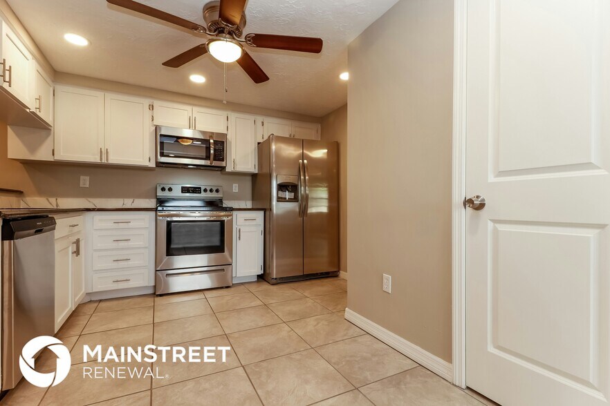 Building Photo - 3600 Trask Dr