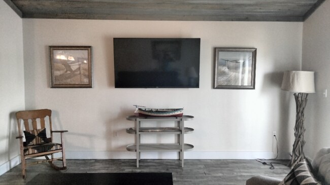 Building Photo - 125 Water St