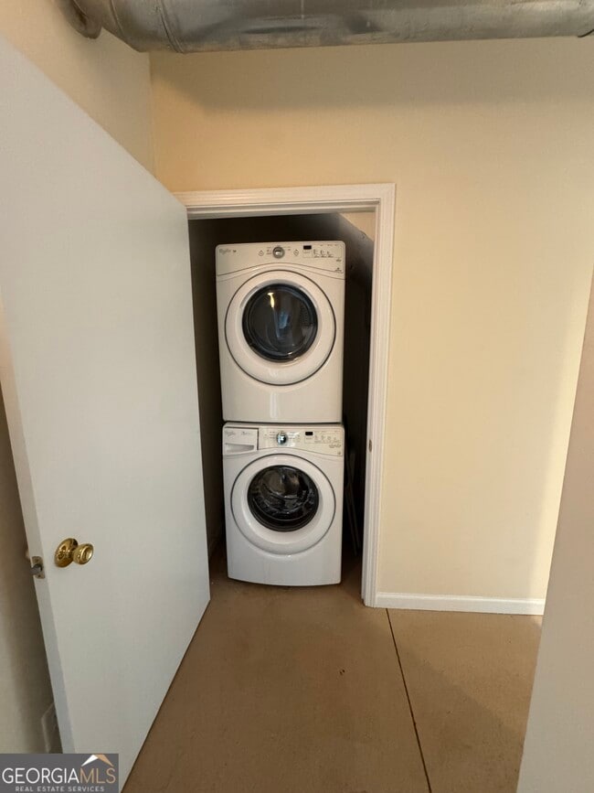 Building Photo - 283 Athens Ave