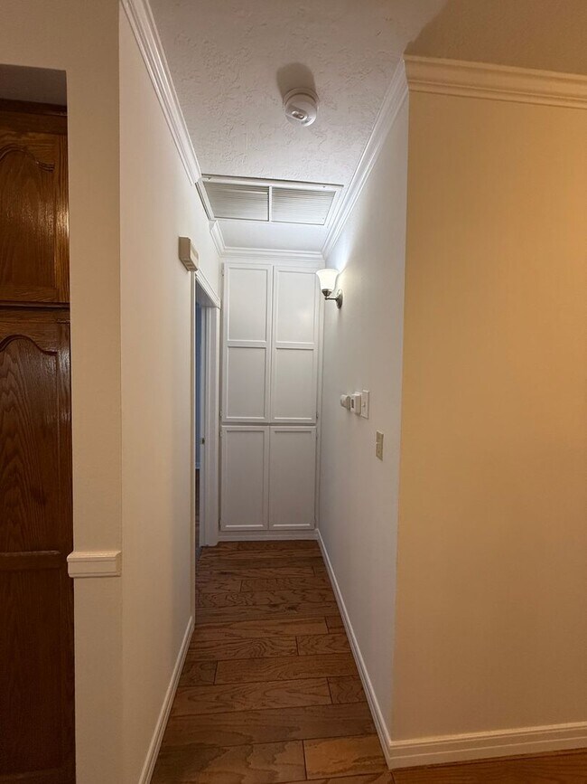 Building Photo - San Pedro 4 bedroom, 3 Bath Home with yard and Deck! Available NOW!