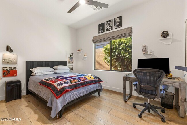 Building Photo - 18127 N 98th Way