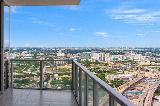 Building Photo - 1100 Biscayne Blvd