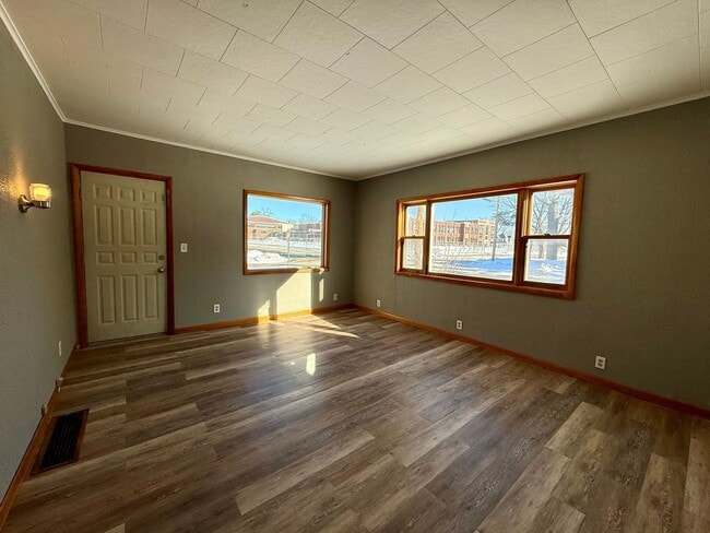 Building Photo - 4 Bed 2 Bath Single Family Home in Antigo