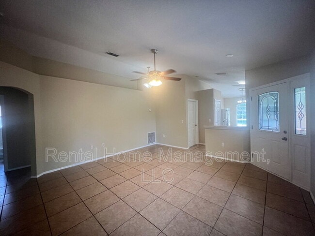 Building Photo - 2537 Hickory Oak Blvd