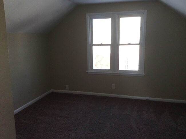 Building Photo - Indianapolis West side - 4 BR home